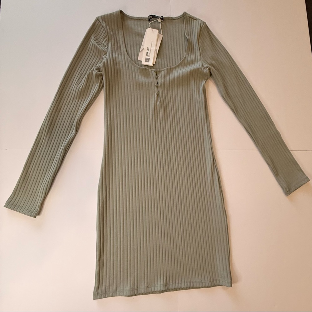 Long Sleeve dress green zara